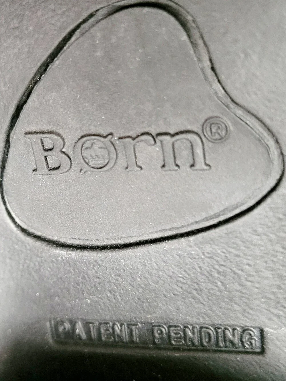 Born chic black